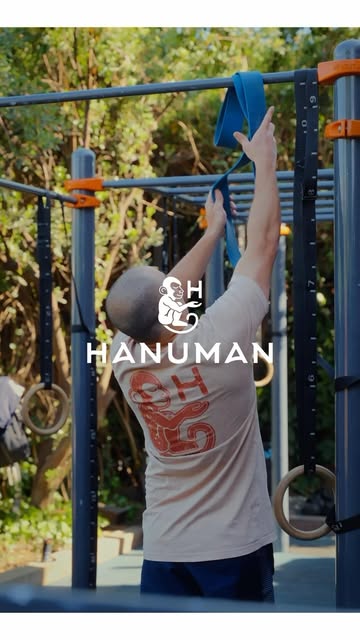 Calistenia al aire libre en Centro Hanuman